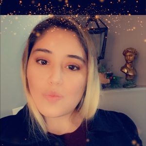 Meet your Posher, Ana